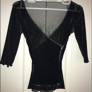 Mwah lettuce edge blouse